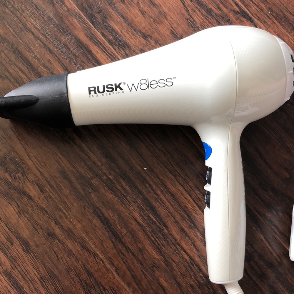 Rusk hairdryer